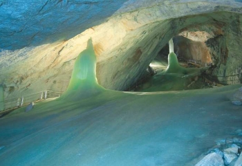 Eisriesenwelt Werfen  | ice cave